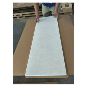 Surface solide adaptée aux besoins du client de marbre de dessus de Vainty de salle de bains de taille spéciale